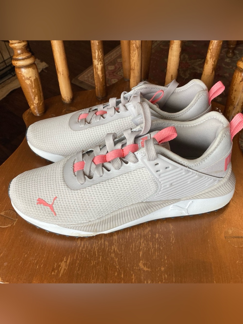 PUMA Women's Gray and Pink Lightweight Training Shoes
